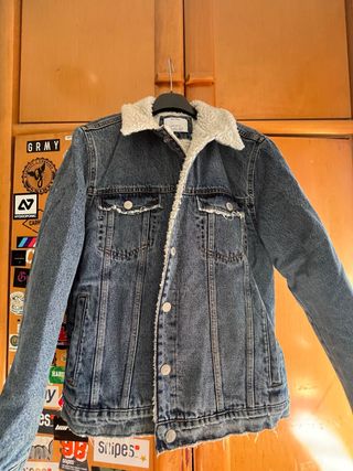 Chaqueta vaquera con pelo borrego