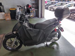 Moto Aprilia Piaggio 125cc 2022