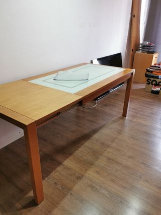 Mesa de comedor extensible de madera