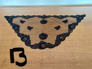 Velo vintage per la Santa Messa