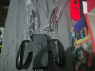 Nintendo Switch Azul y Rojo con Juegos