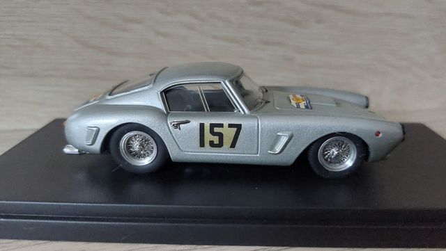 Maqueta Coche Clásico Ferrari 157