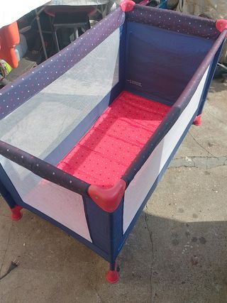 Cuna de viaje plegable
