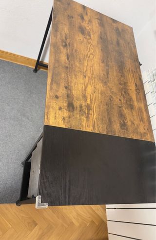 Escritorio ordenador madera y metal