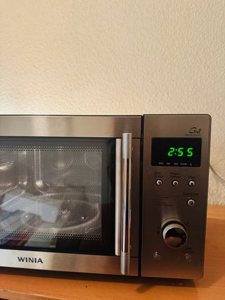 Microondas Winia WKOG-837RS Grill 23L 800W