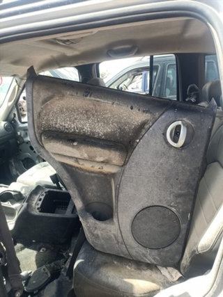 GUARNECIDO PUERTA TRASERA IZQUIERDA JEEP CHEROKEE