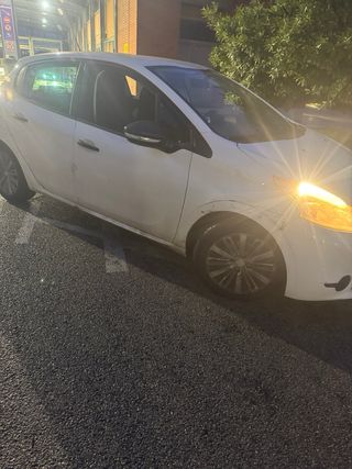 Peugeot 208 2015 1.4 Hdi Diesel
