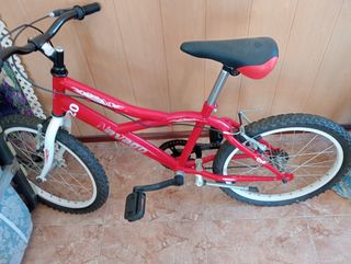 Bicicleta infantil roja 20