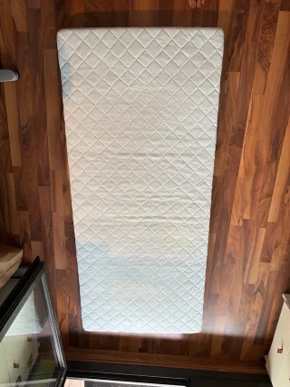Colchón Ikea para cama infantil junior