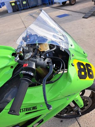 Kawasaki ZX10R circuito 11-15