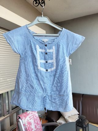 Blusa niña azul y blanco