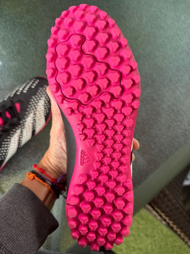 Botas de fútbol Adidas Predator multitaco