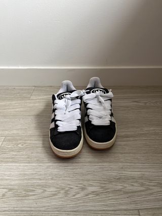 Adidas Campus Negras y Blancas Poco Usadas