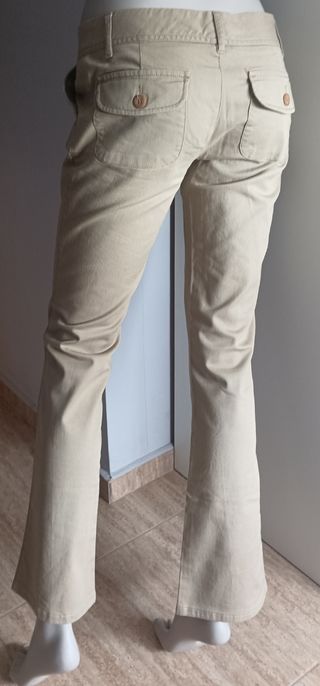 Pantalón beige