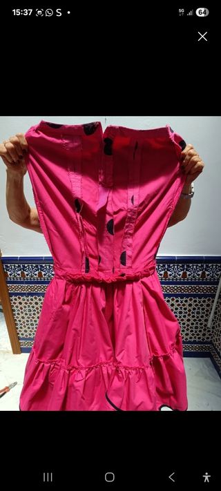 Falda flamenca fucsia lunares negros talla 38.