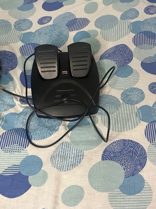 Volante y Pedales GTR