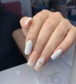 Servicio de manicura a domicilio 
