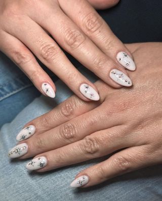 Servicio de manicura a domicilio 