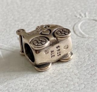 Charm Cochecito Bebé Pandora Plata
