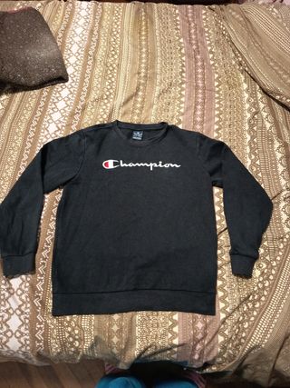 Camiseta Champion Negra 
