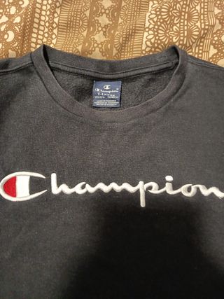 Camiseta Champion Negra 
