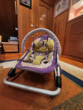 Hamaca para bebé morada con estampado