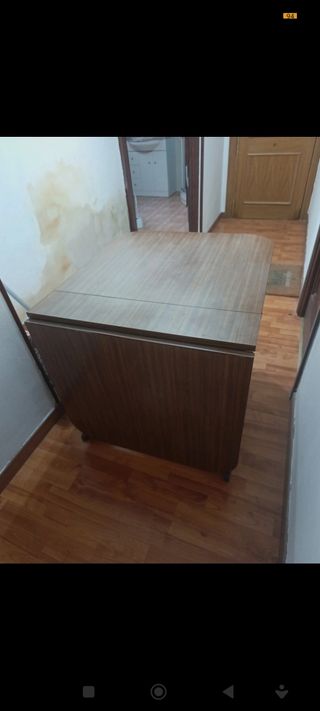 Mesa plegable de madera