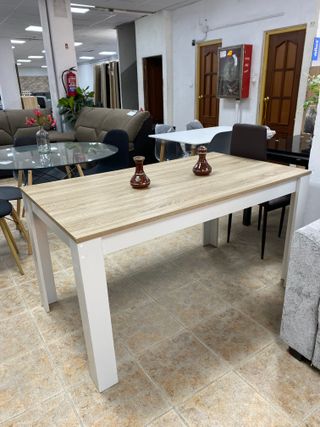 Mesa de comedor 140cm madera moderna