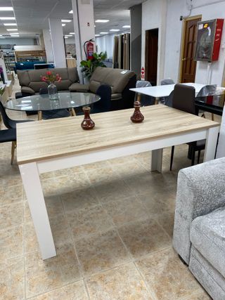 Mesa de comedor 140cm madera moderna
