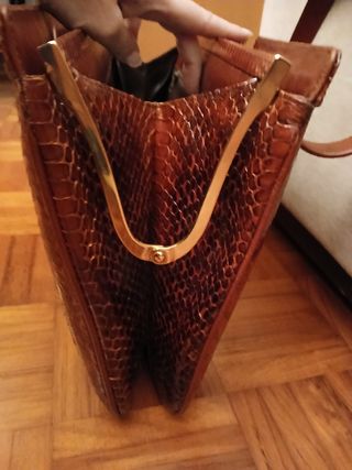 Borsa pelle effetto pitone(marrone, bordeaux, nero