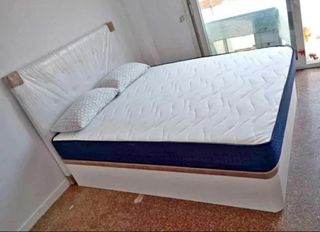 Base de cama y colchón!!!