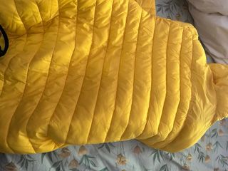 Chaqueta Bershka amarilla talla S