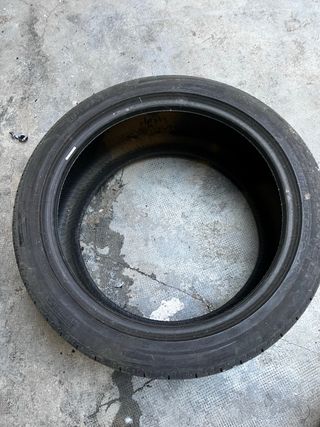 Neumático Pirelli 295/40/22