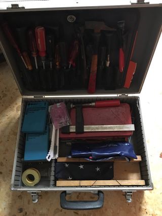 Caja de herramientas metálica