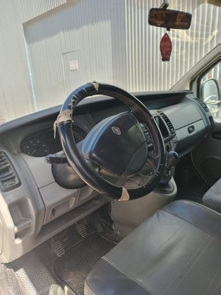 Despiece Renault Trafic II 2006