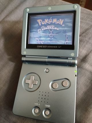 Nintendo Game Boy Advance SP Pokémon Esmeralda