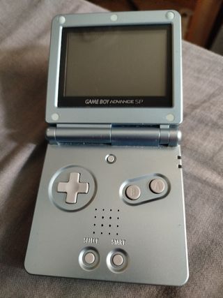 Nintendo Game Boy Advance SP Pokémon Esmeralda