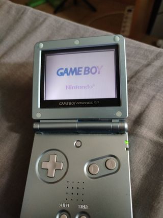 Nintendo Game Boy Advance SP Pokémon Esmeralda