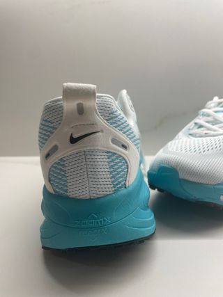 Zapatos Nike ZoomX Azul y Blanco