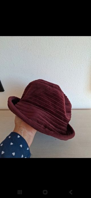 Cappellino bordeaux