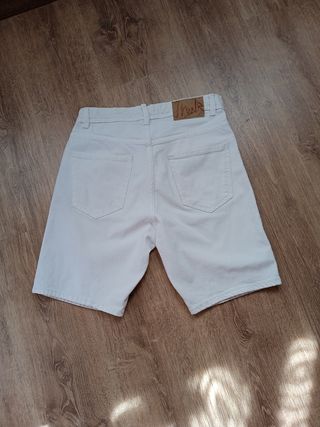 Zara Pantalón Corto Blanco