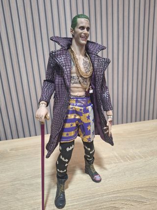 Figura Joker tipo Hot Toys con Accesorios