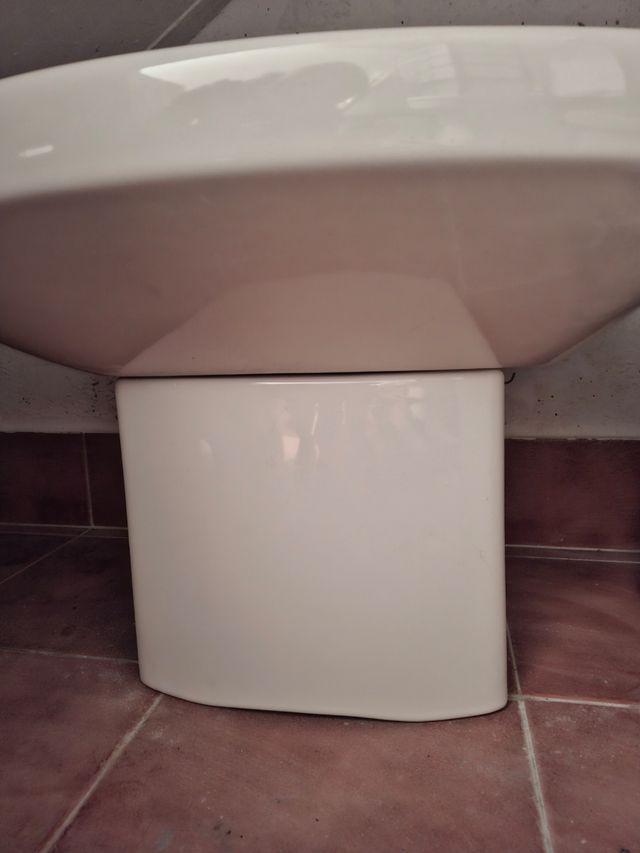URGE VENTA! Lavabo Roca Colgante