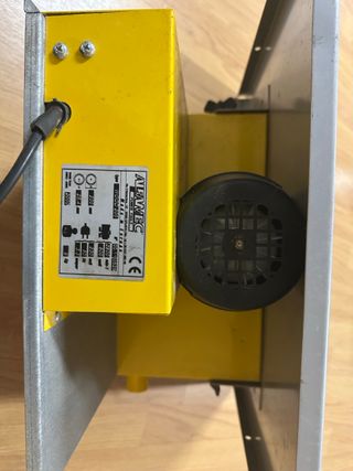 Sierra circular pequeña ingleteadora