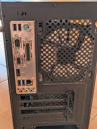 Caja PC Mars Gaming con Placa Base y Procesador