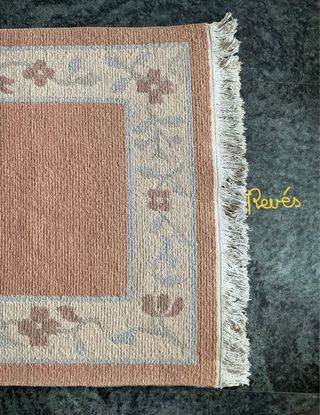 Alfombra de lana beige