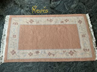 Alfombra de lana beige