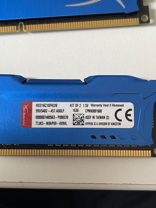 6x Módulos RAM 8GB DDR3 HyperX 1600MHz