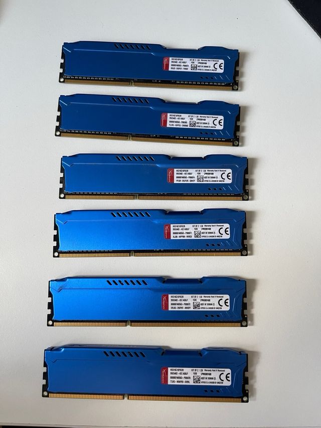 6x Módulos RAM 8GB DDR3 HyperX 1600MHz