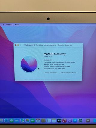 Apple MacBook Air 13” Early 2015 i5 1.8GHz 8GB RAM